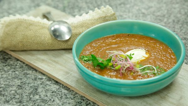 Sopa de tomates min